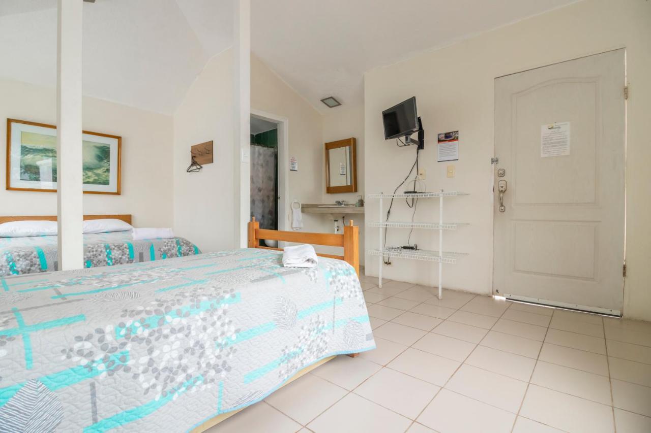 Oceanic Lodge Tonsupa Dış mekan fotoğraf